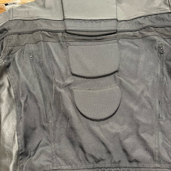 Motorcycle jacket - Picture 4 of 5